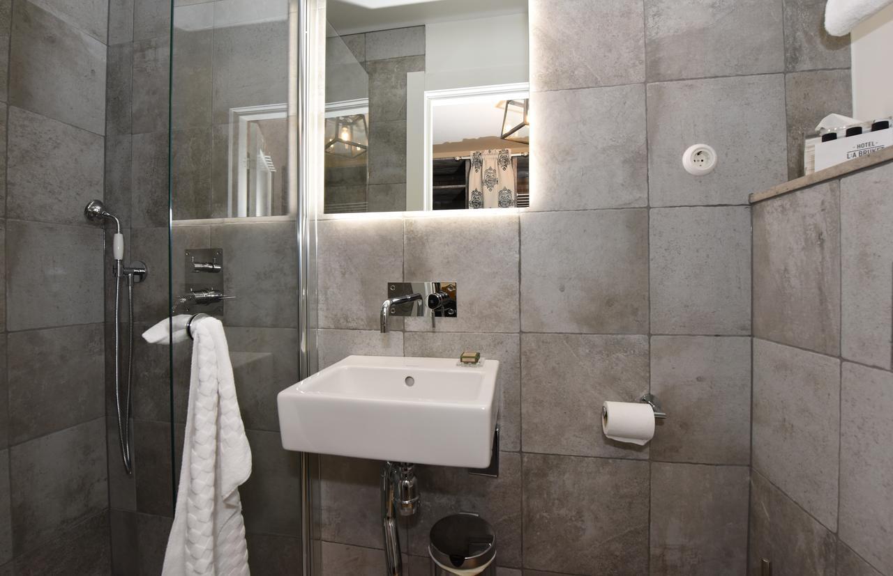Hotel Mezzo ซาเลน ภายนอก รูปภาพ